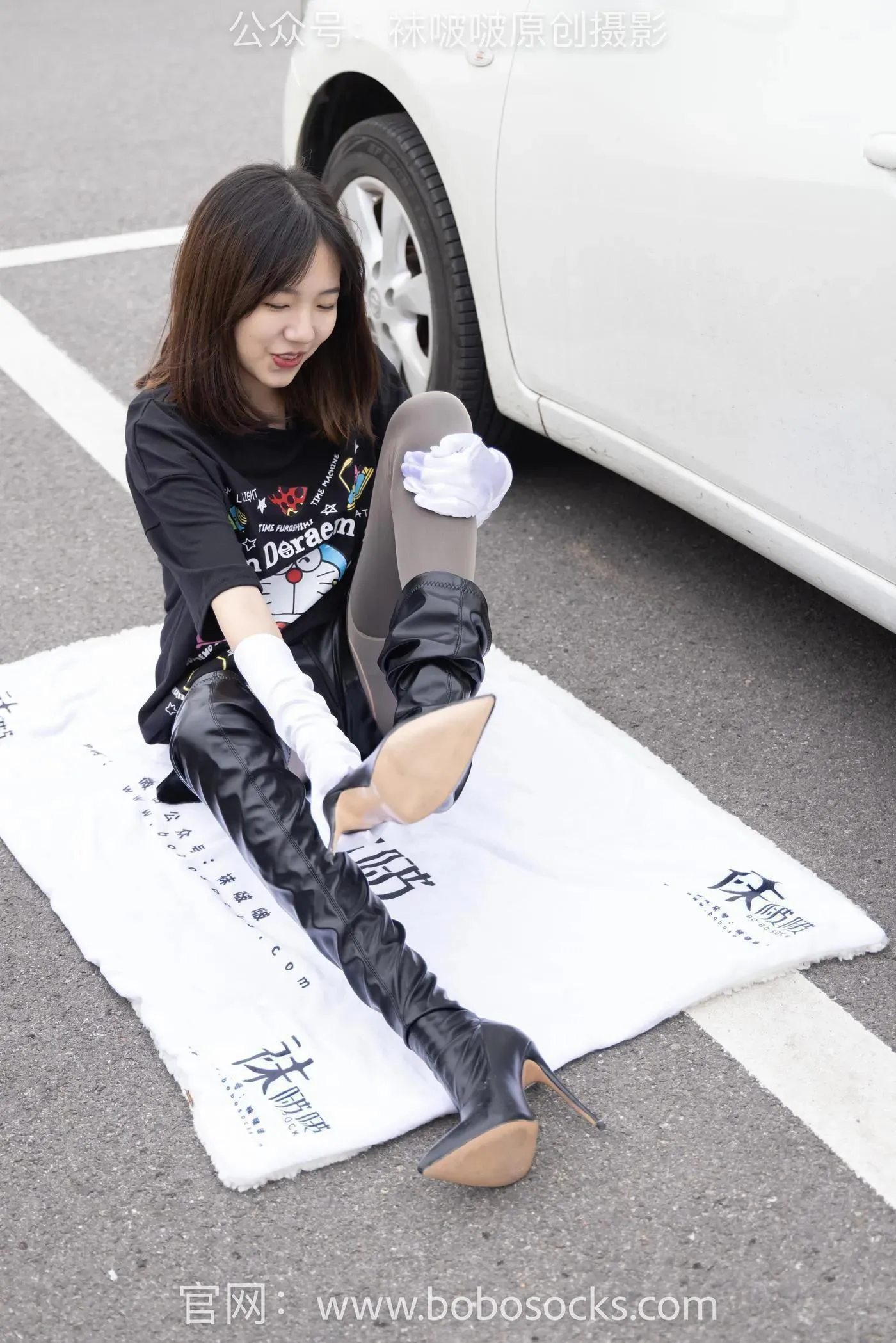 [BoBoSocks袜啵啵]NO.146 小甜豆-高跟长靴、黑色踩脚裤、肉丝 [154P]插图8